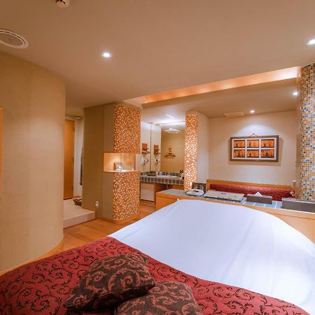 Eight Prince Hotel -Adult Only- Tokorozawa Zewnętrze zdjęcie